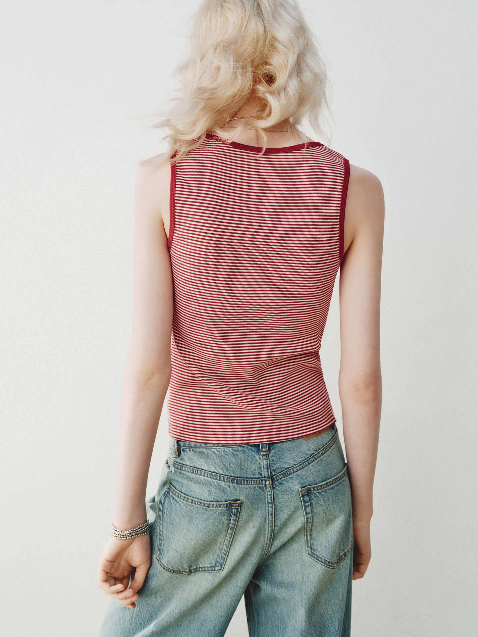 U-neck Striped Tank Top - Image 3