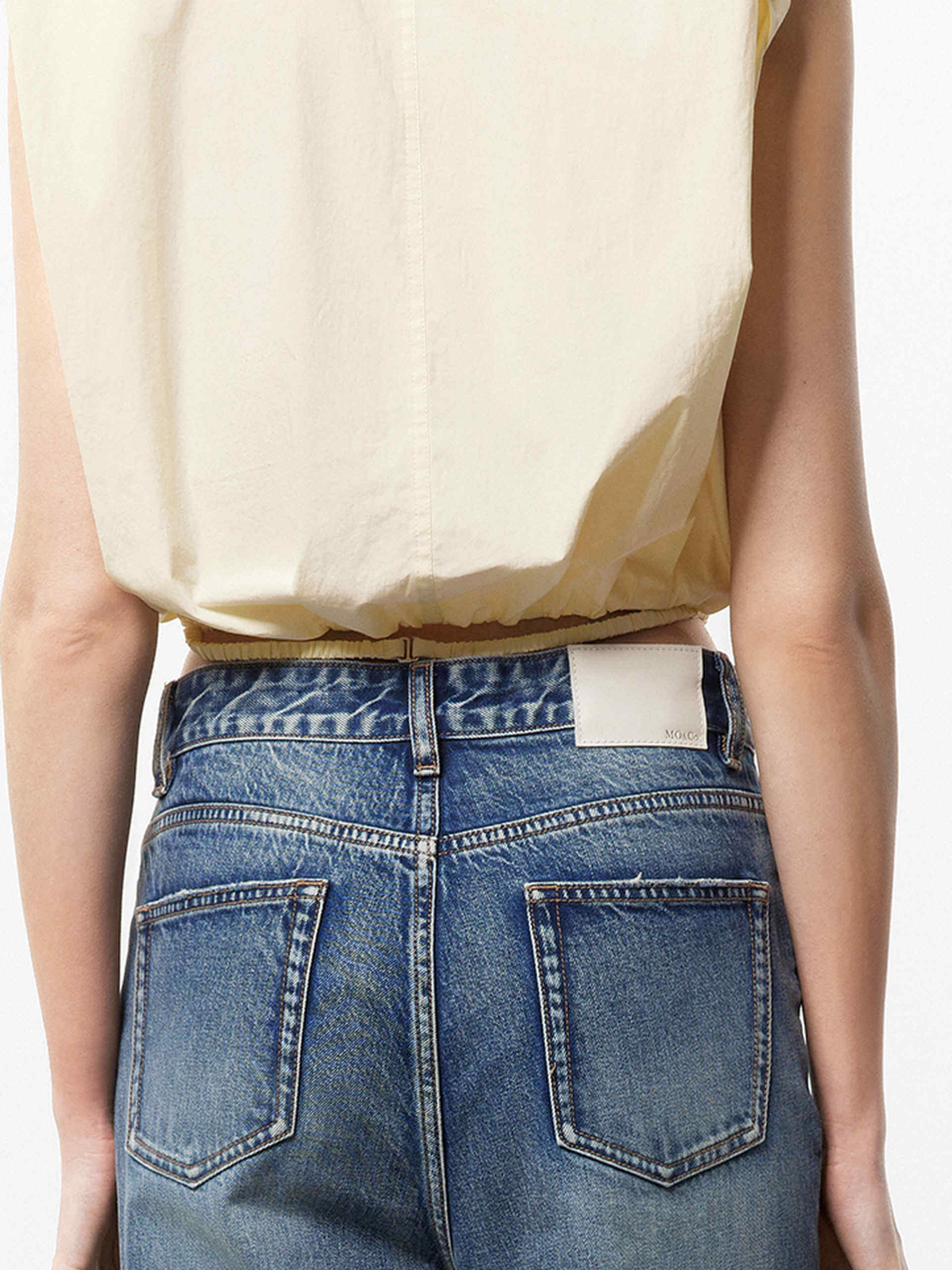 V-neck Cropped Top - Image 3