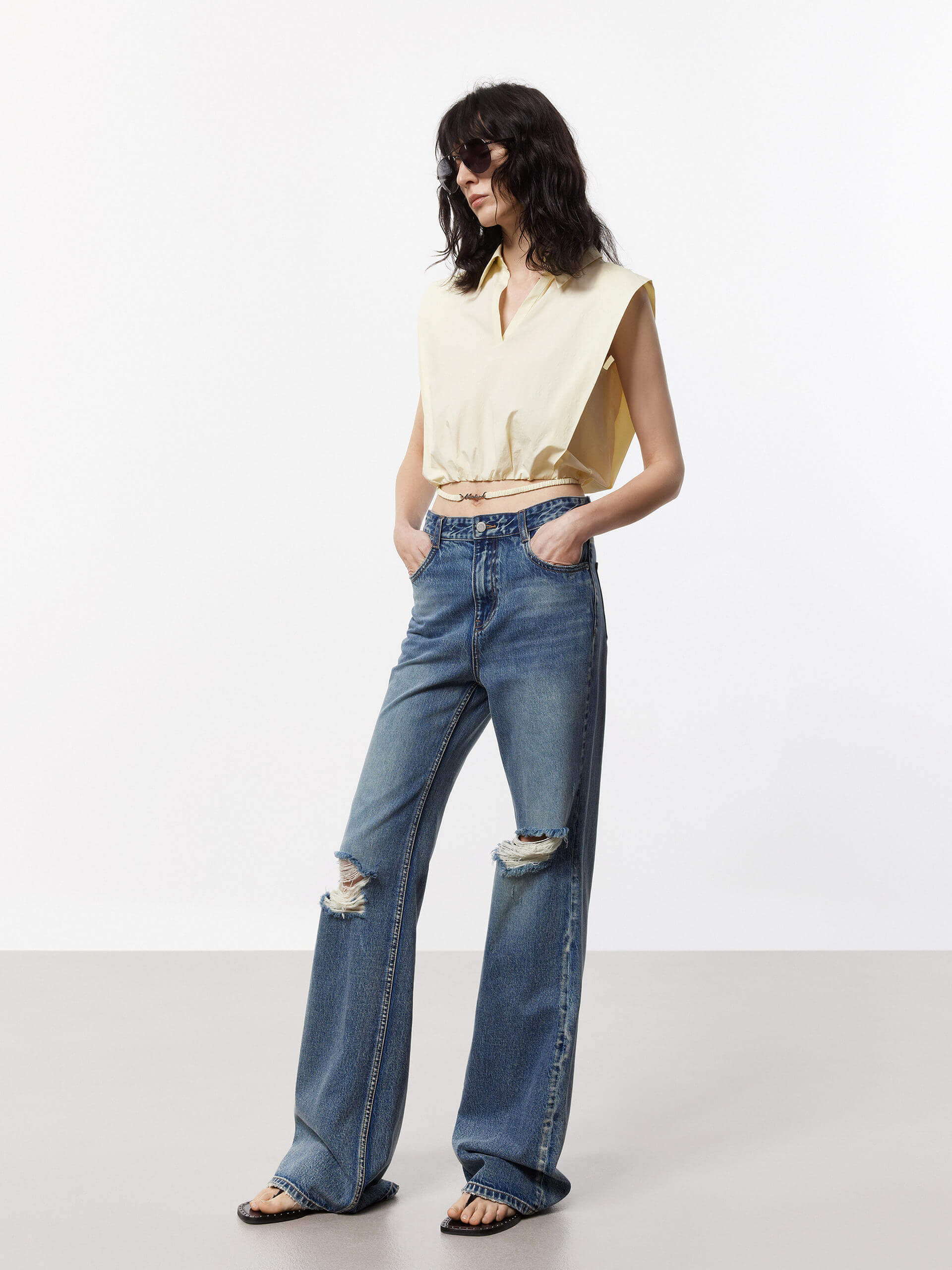 V-neck Cropped Top - Image 6