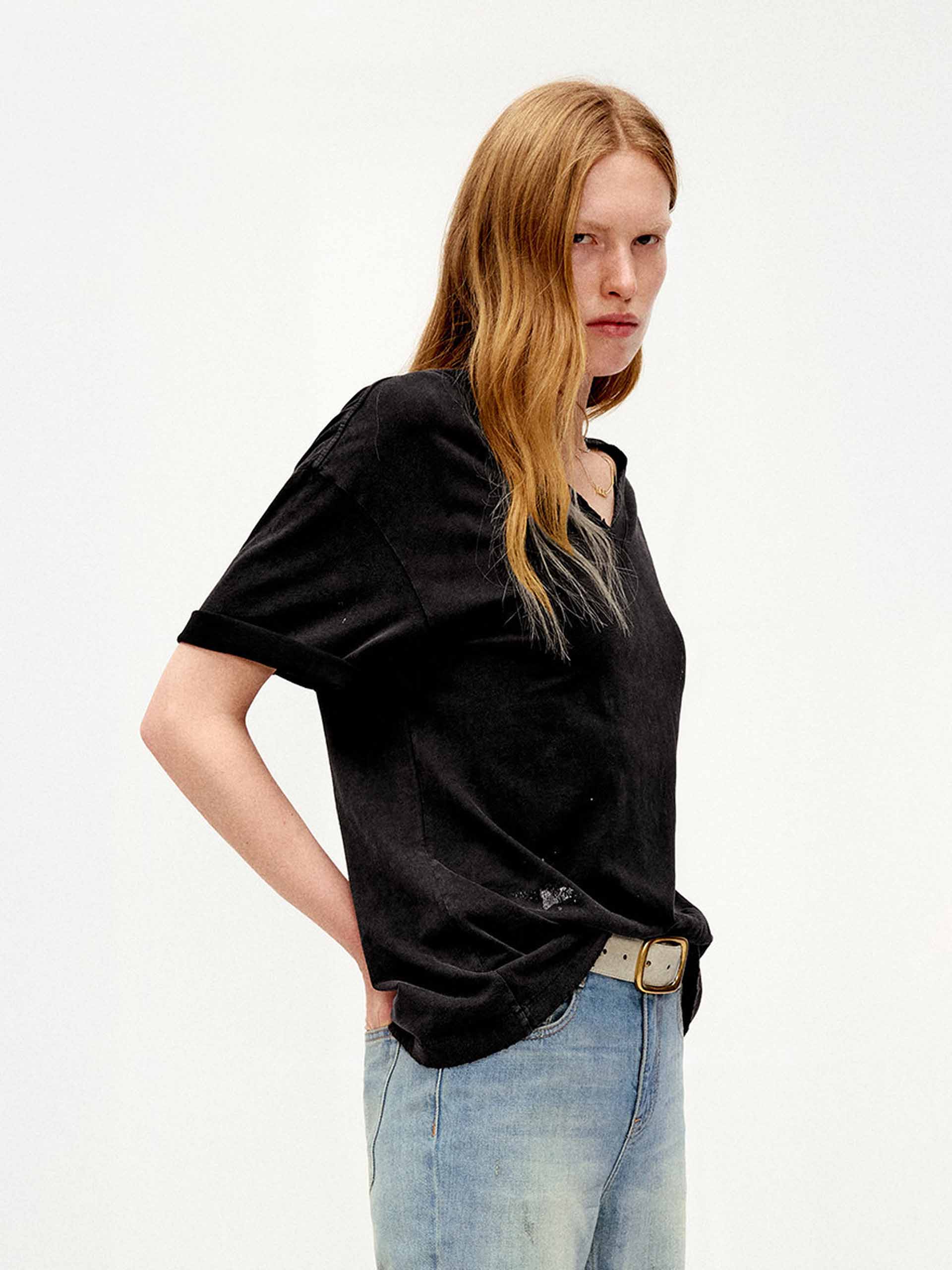 V-neck Distressed T-shirt - Image 13