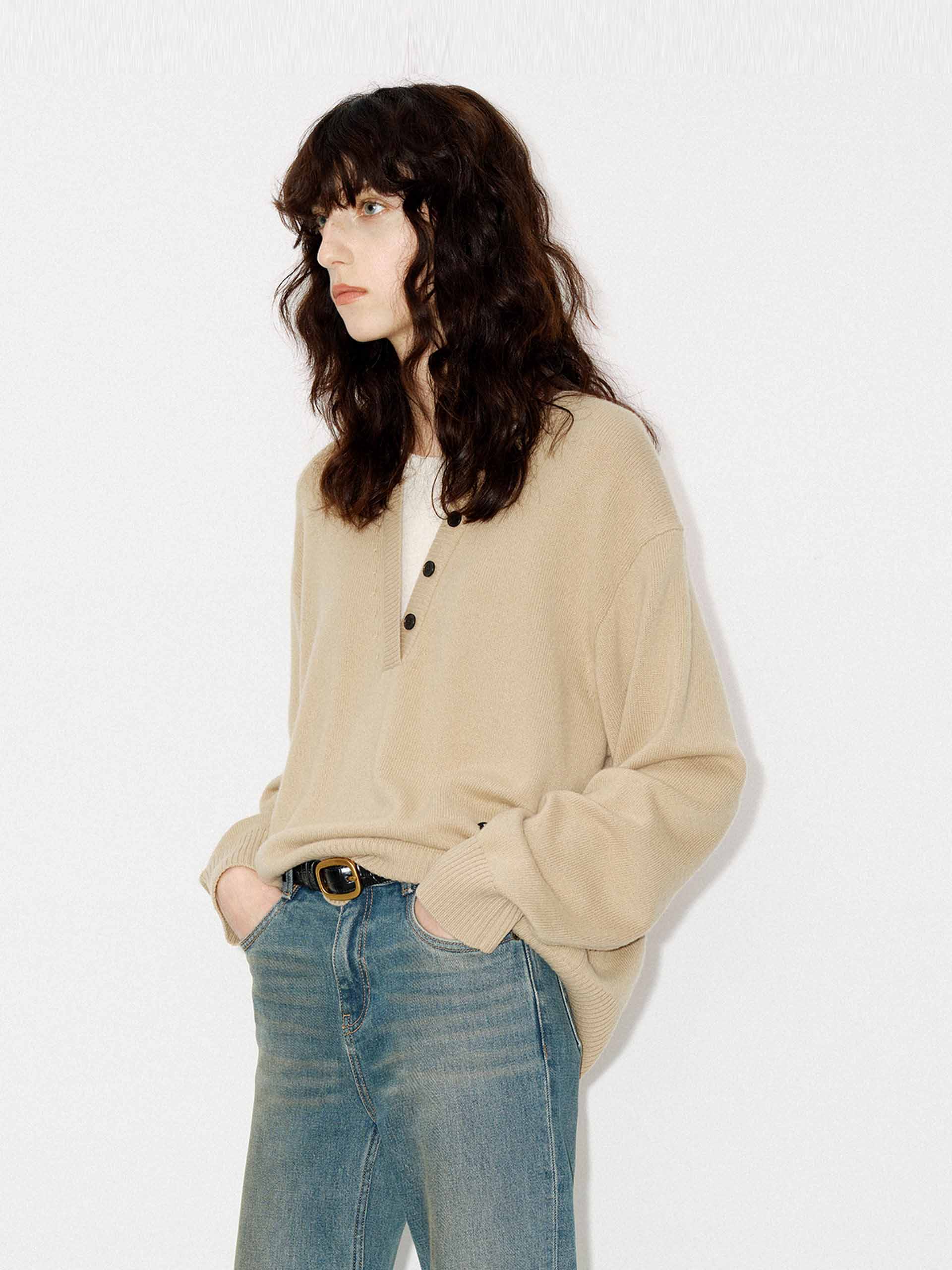 V-neck Loose Sweater - Image 7
