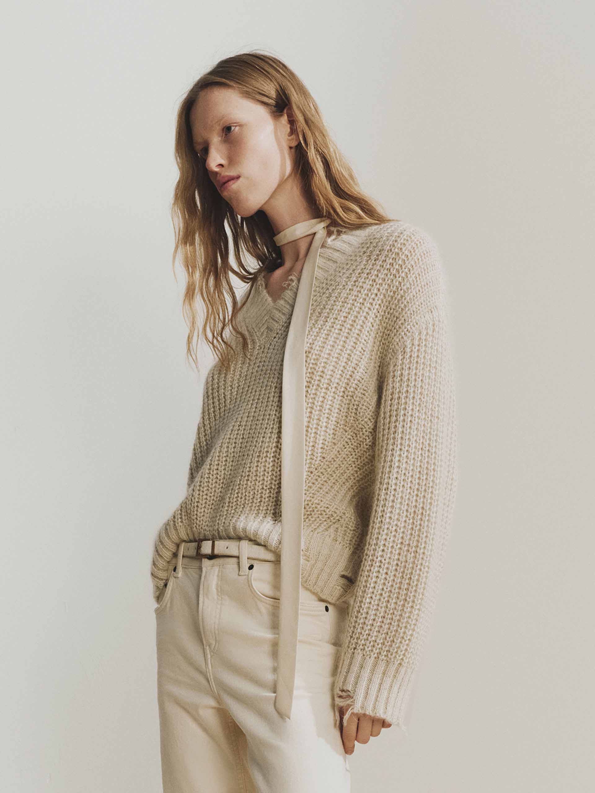 V-neck Raw Hem Sweater - Image 3