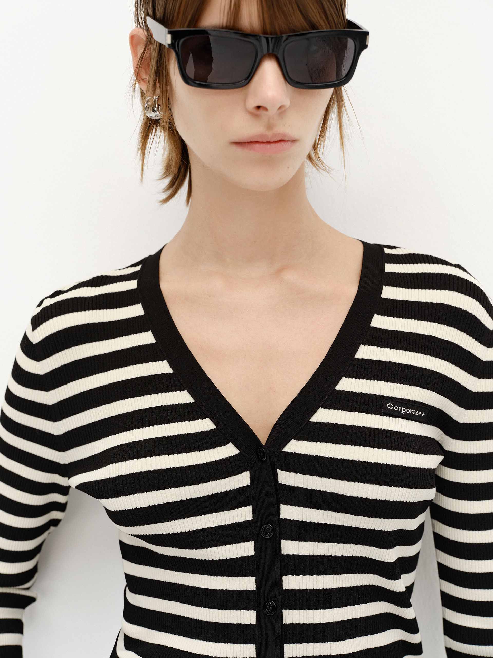 V-neck Ribbed Cardigan - Image 7