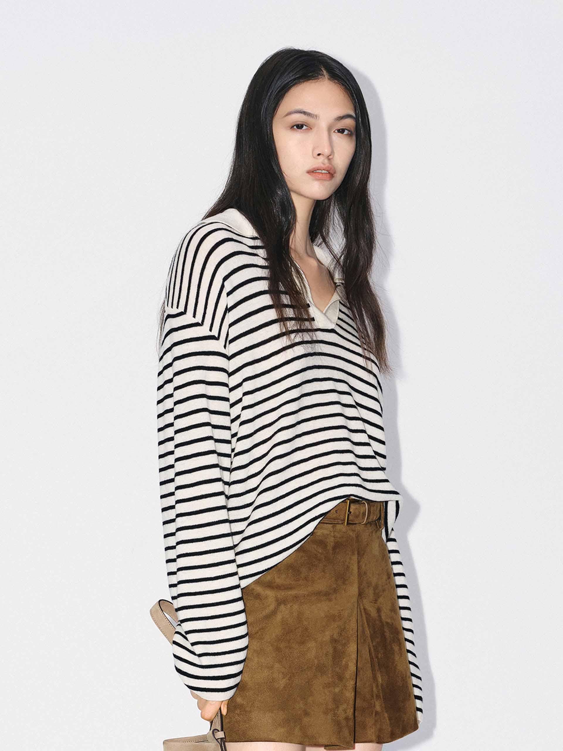 V-neck Striped Wool Sweater - Image 3