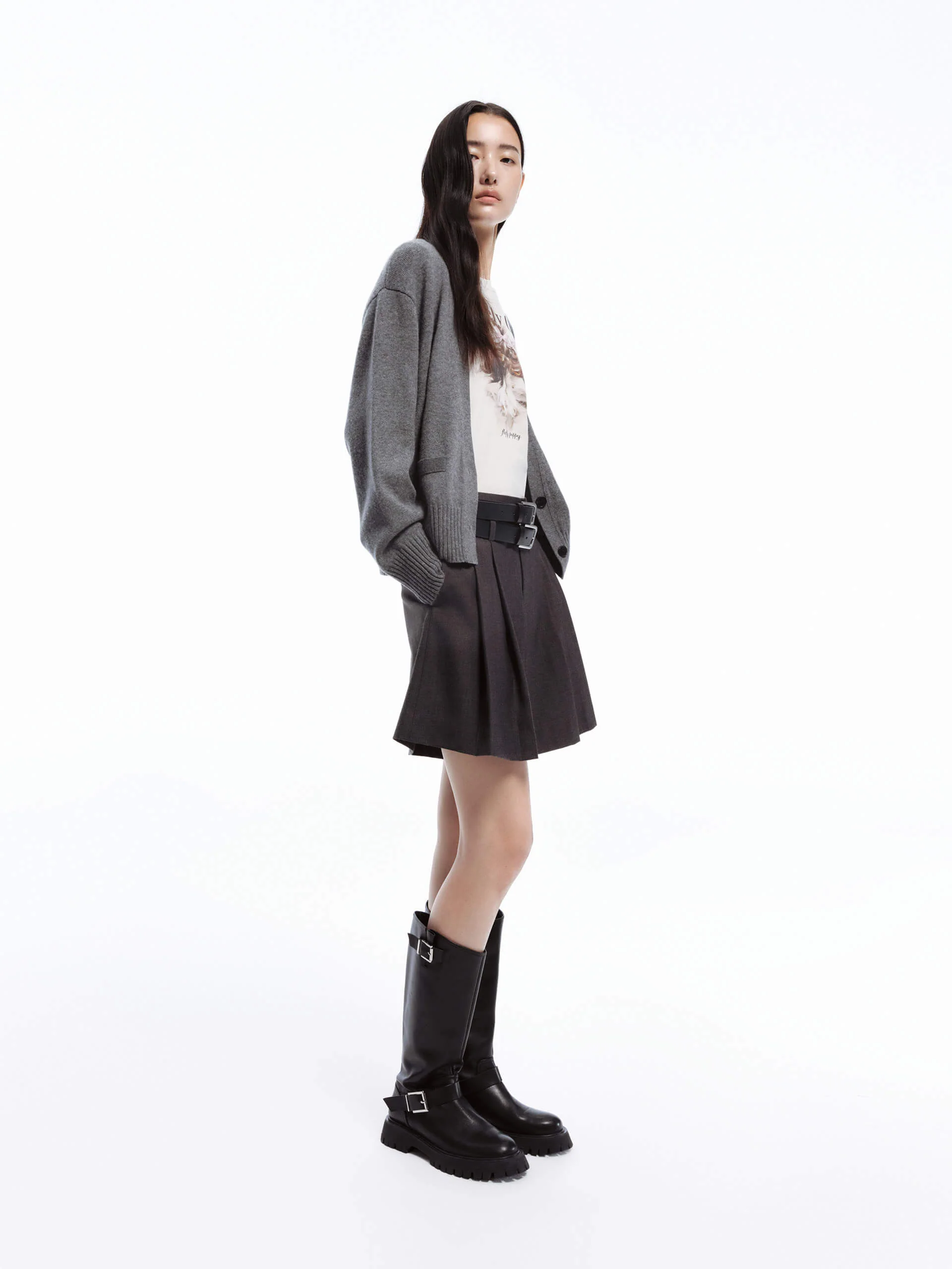V-neck Wool Knit Cardigan - Image 16