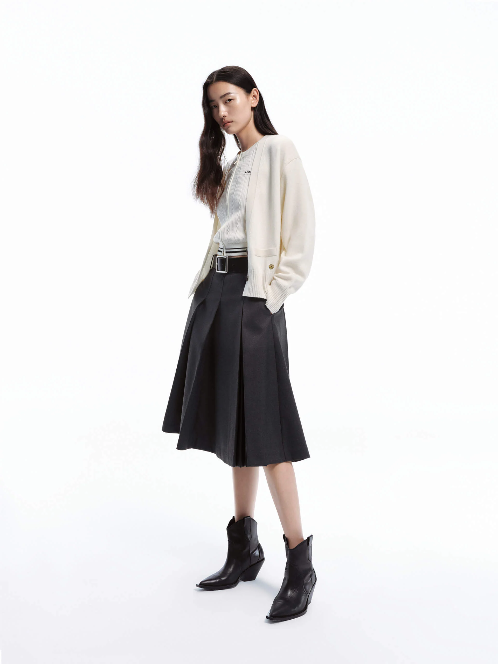 V-neck Wool Knit Cardigan - Image 22