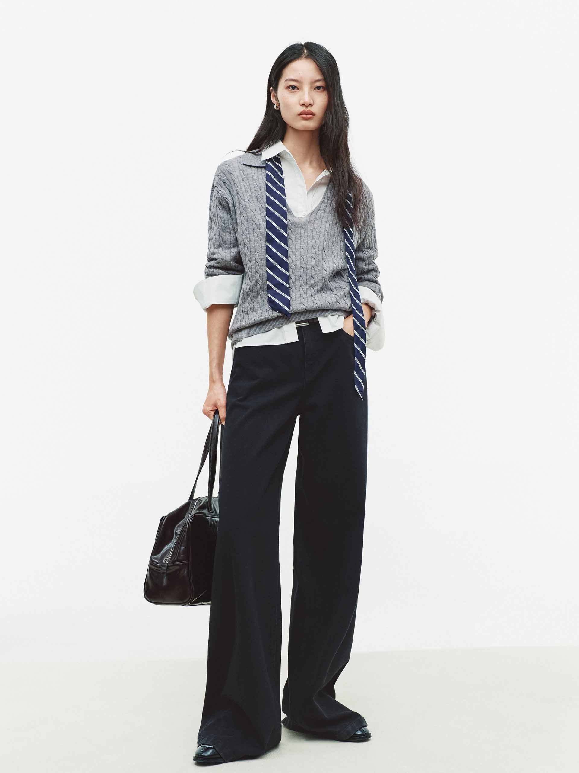 V-neck Wool Knit Sweater - Image 9