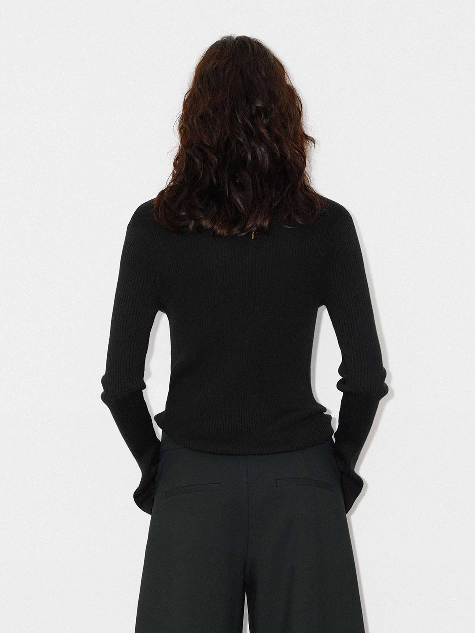 V-neck Wool Knit Sweater - Image 3