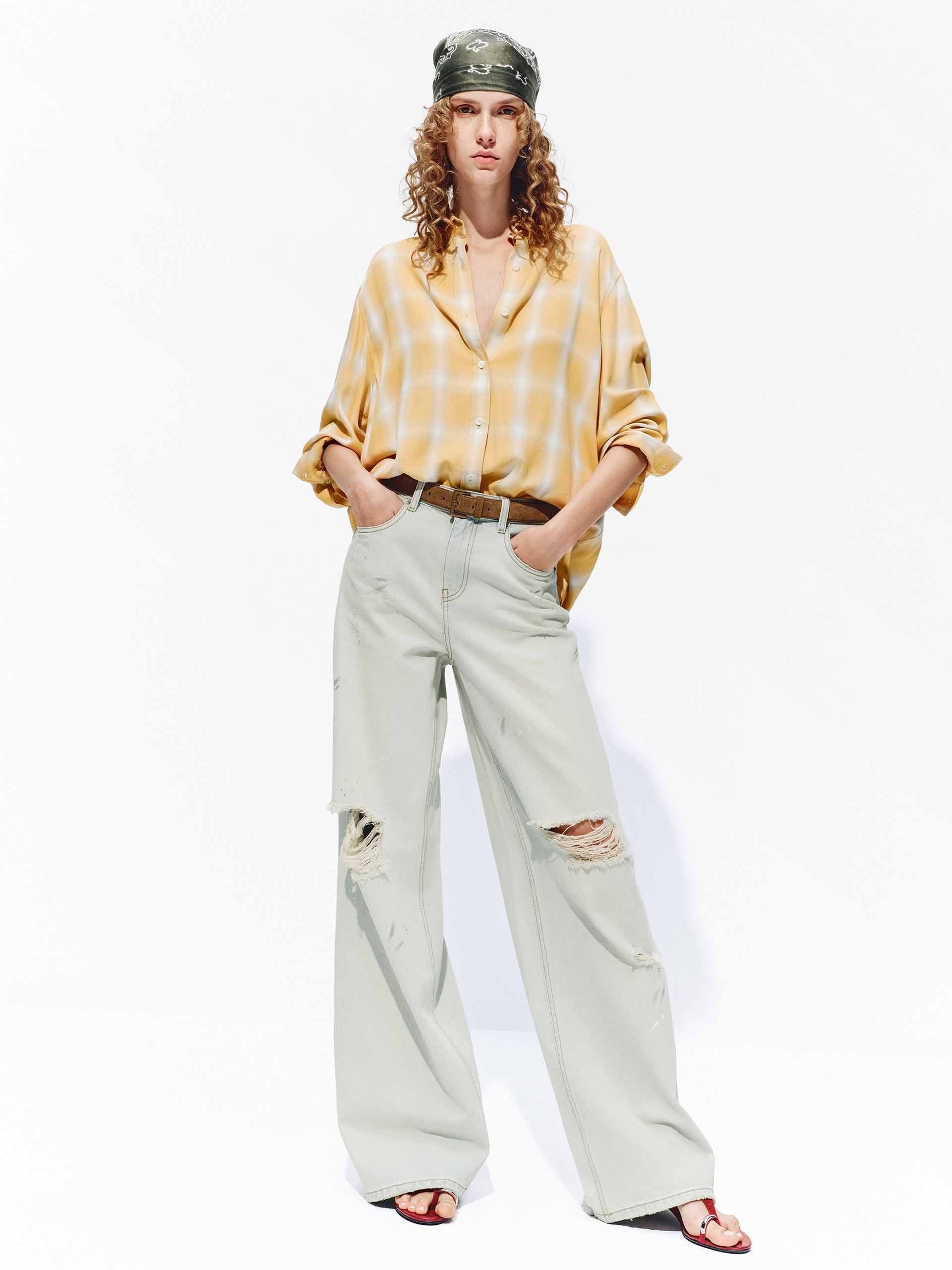 Vibrant Plaid Pattern Shirt - Image 2