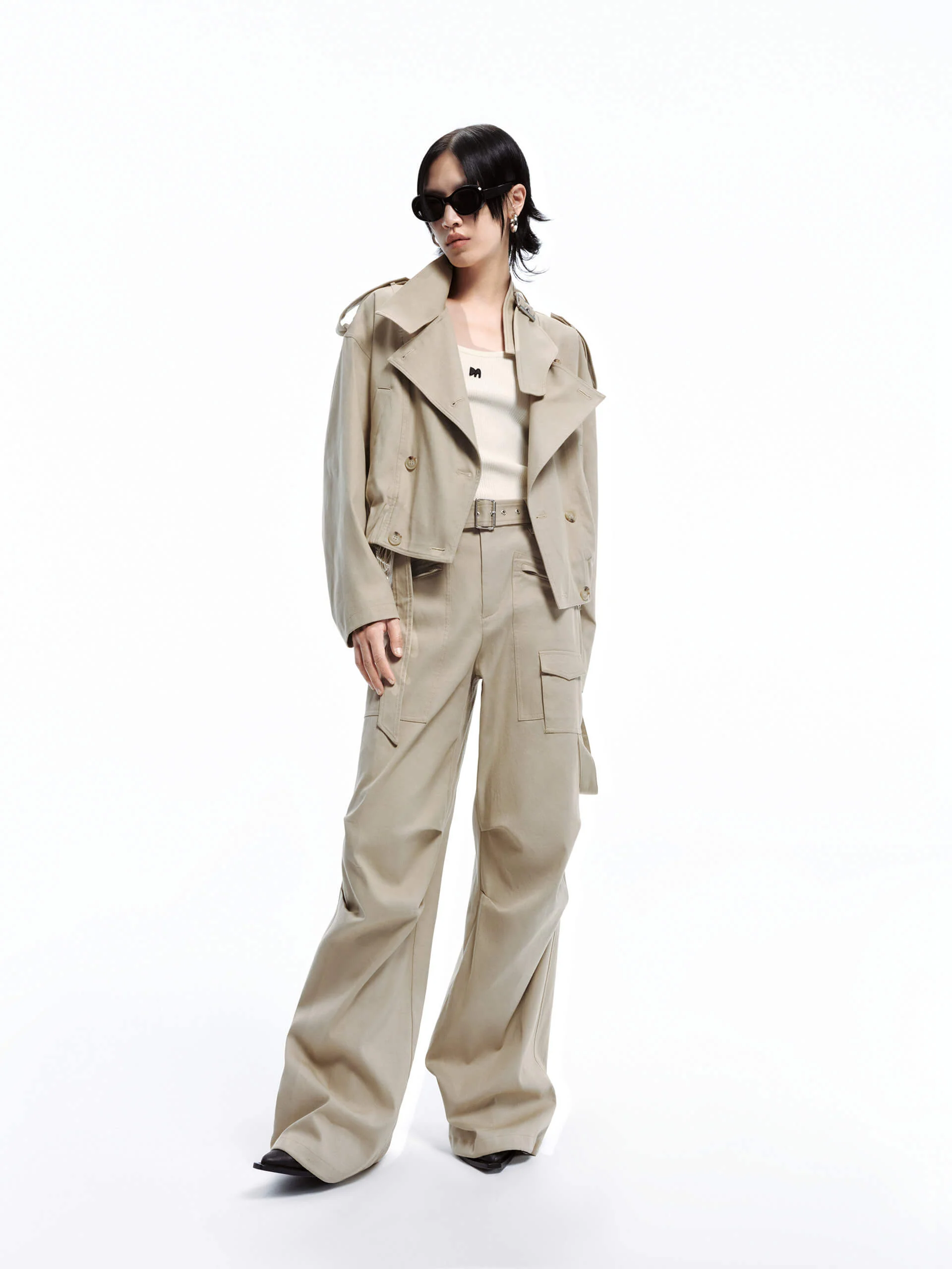 Wide Collar Cropped Jacket - Image 2