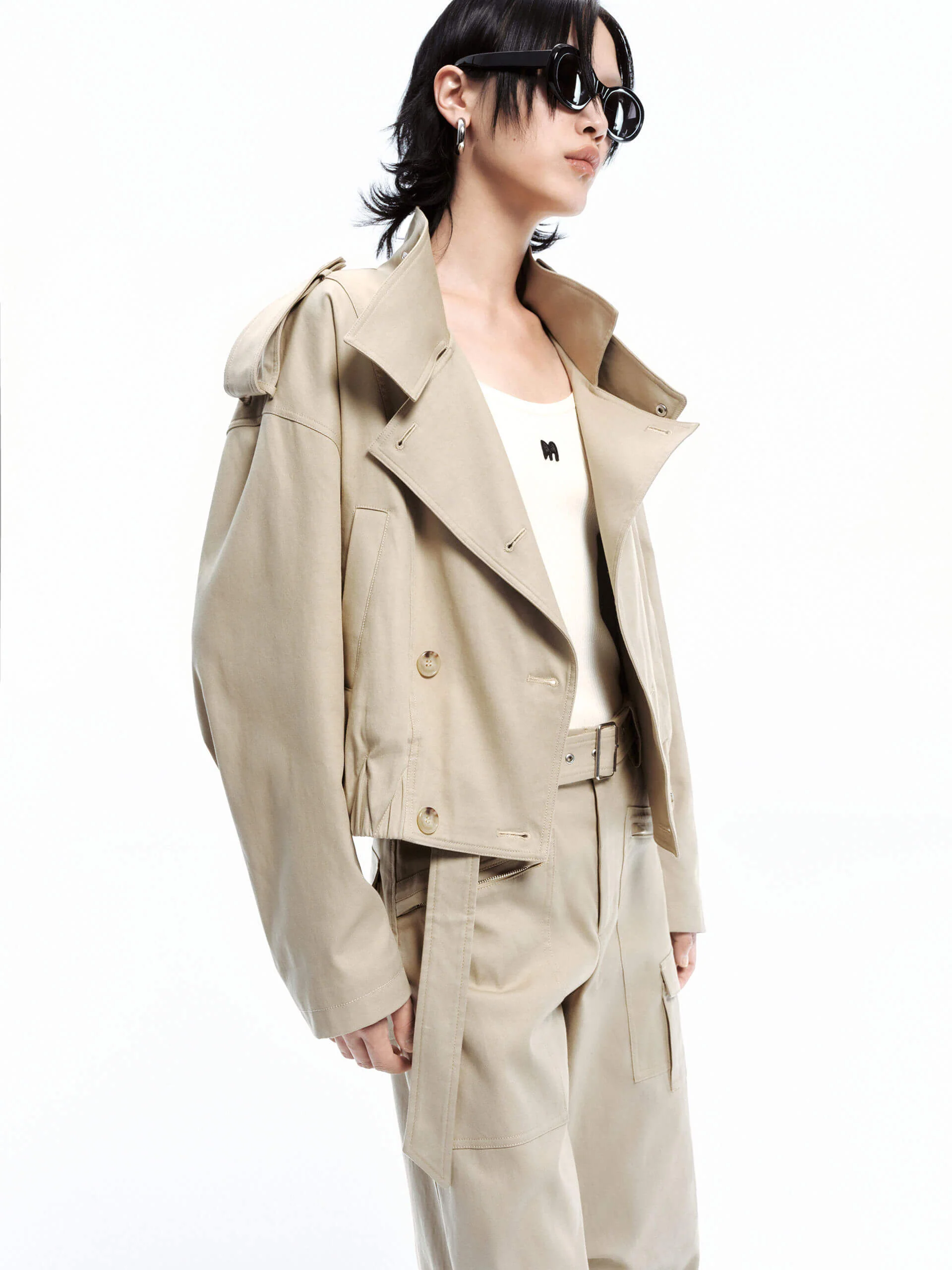 Wide Collar Cropped Jacket - Image 4