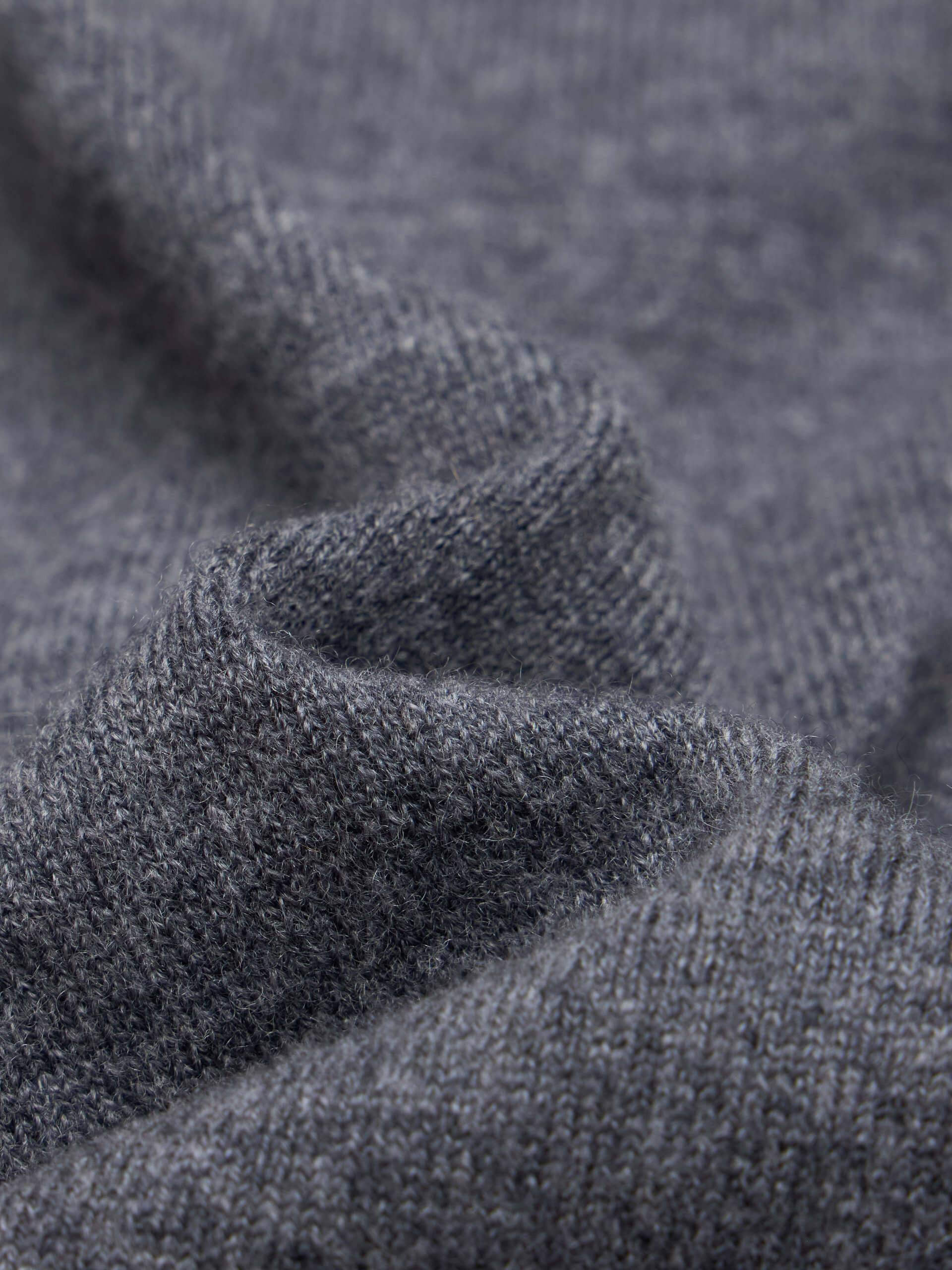 Wide Collar Wool Cardigan - Image 18