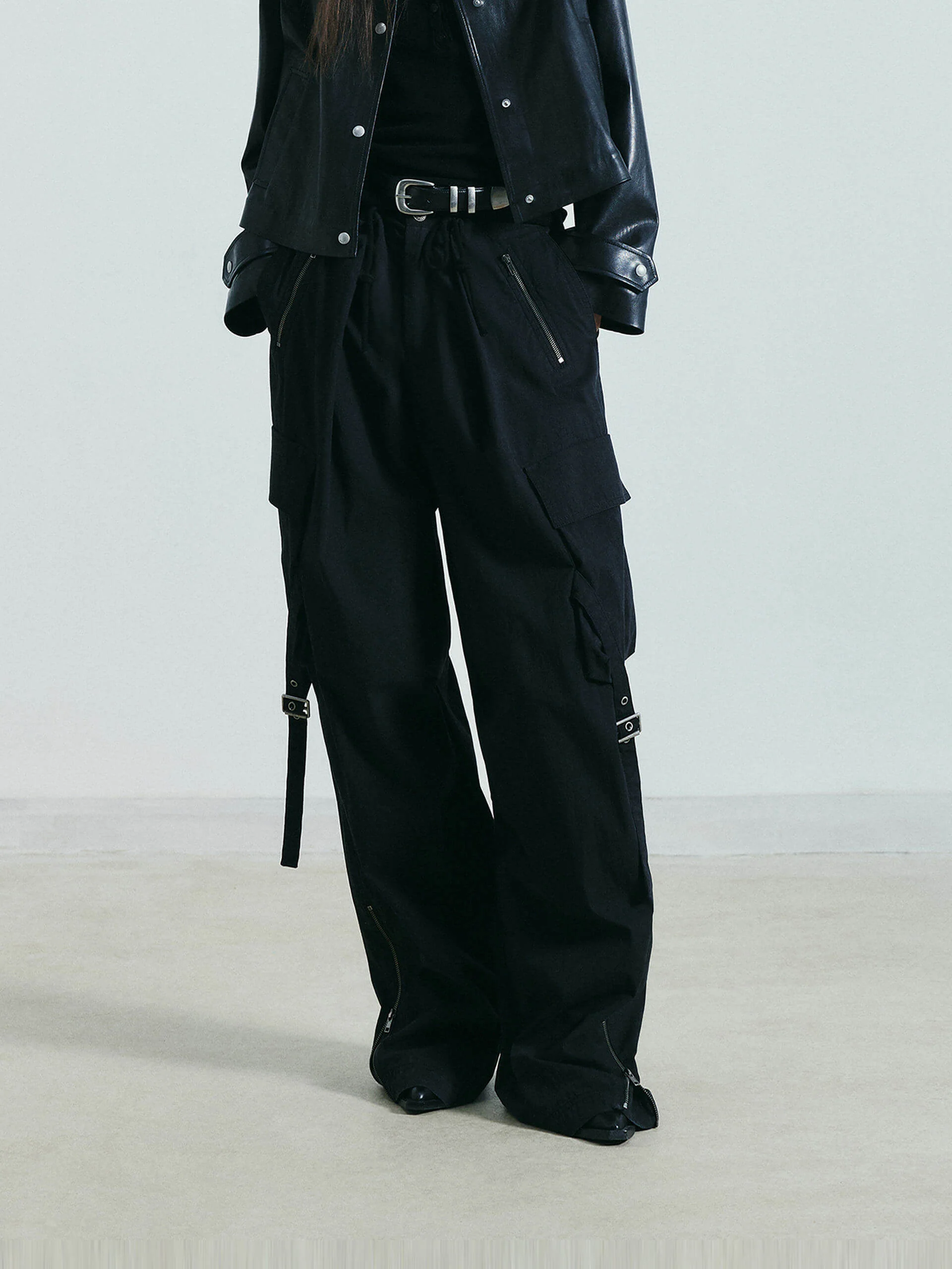 Wide Leg Cargo Pants - Image 10