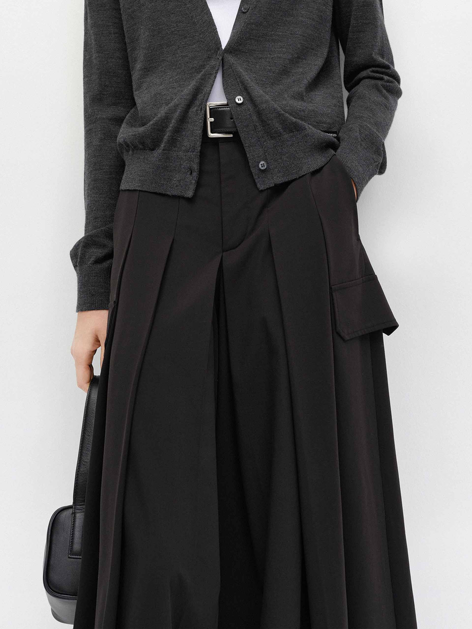 Wide Leg Pleated Pants - Image 4