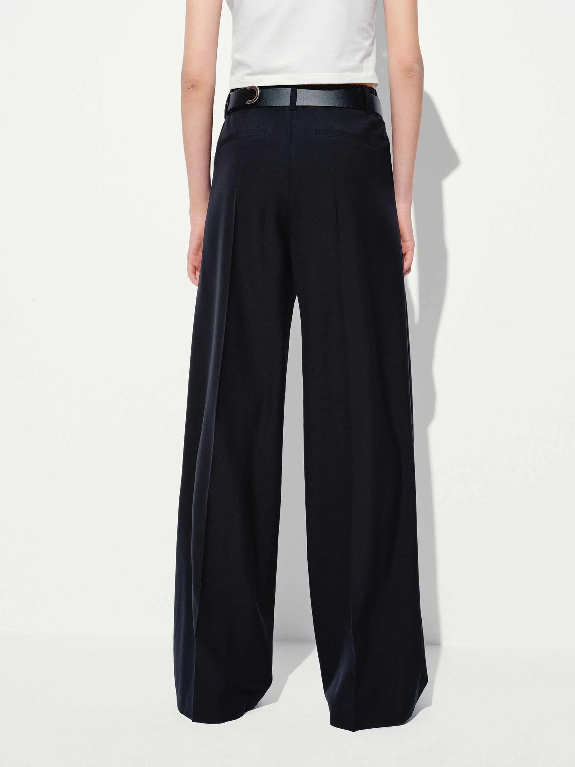 Wide-Leg Tailored Trousers - Image 11