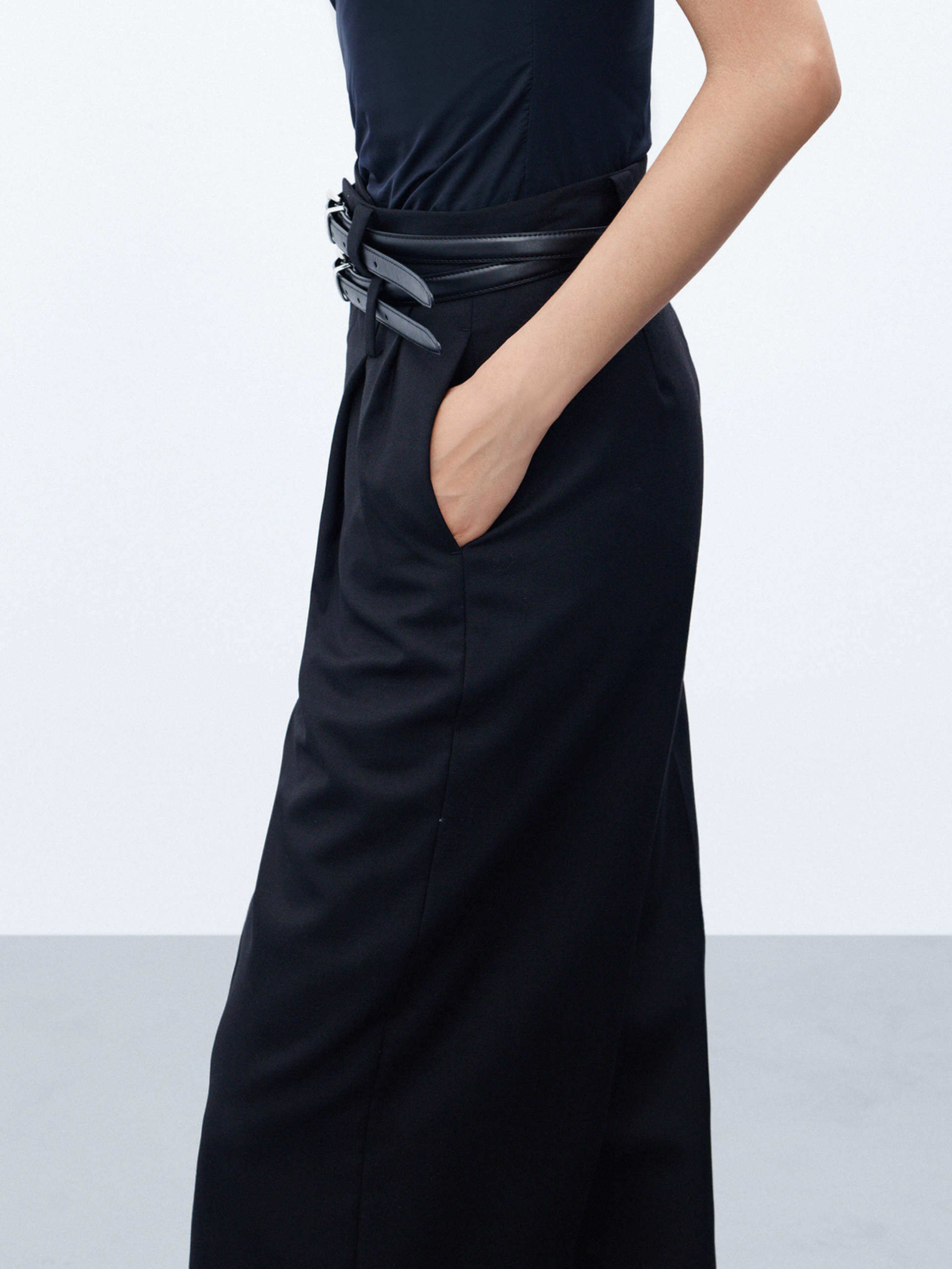Wool Blend Pleated Pants - Image 12