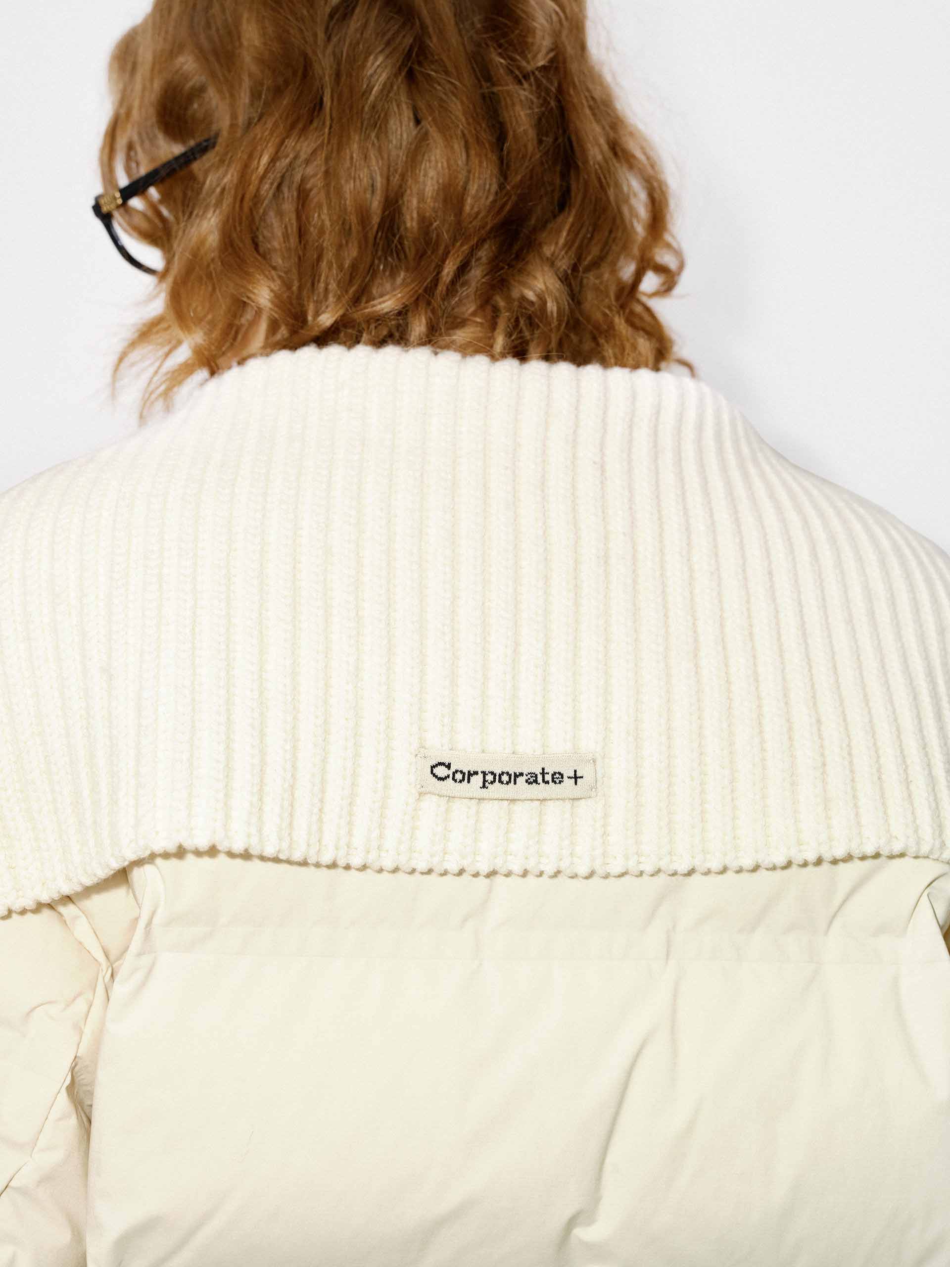 Wool Collar Cropped Down Jacket - Image 7