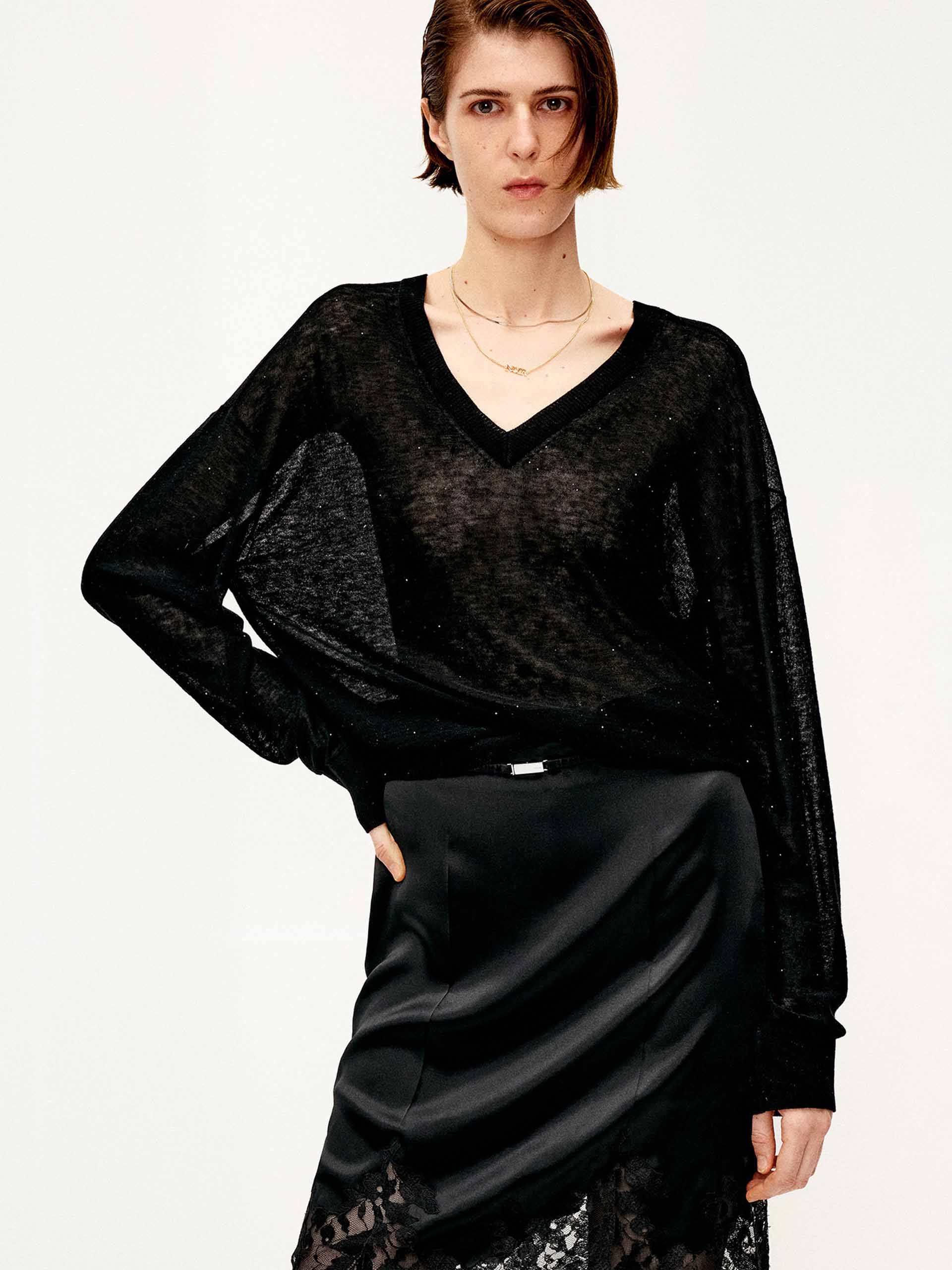 Wool V-neck Knitted Sweater - Image 9